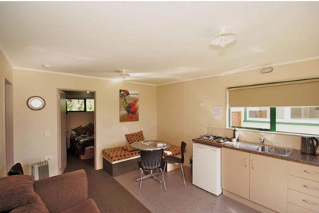 Omokoroa Kiwi Holiday Park Tauranga Bilik gambar