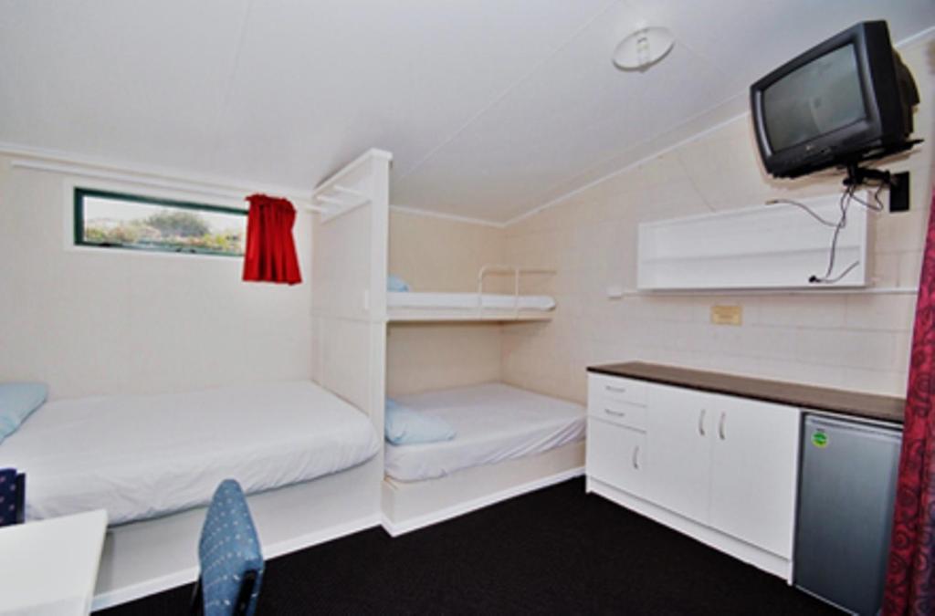 Omokoroa Kiwi Holiday Park Tauranga Bilik gambar