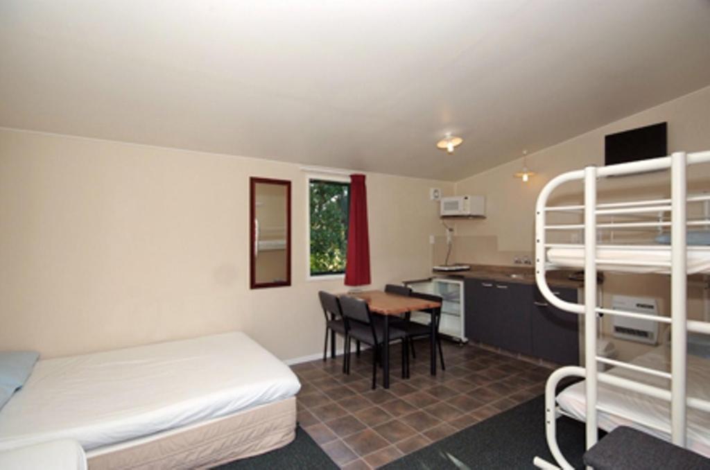 Omokoroa Kiwi Holiday Park Tauranga Bilik gambar